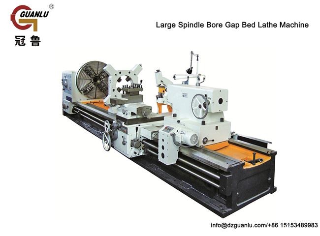 Besar Spindle Bore Gap Bed Lathe Machine